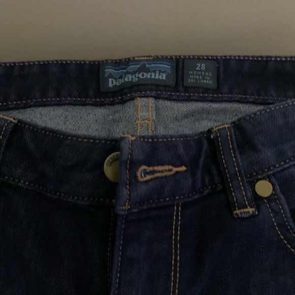 Patagonia Jeans - Picture 1 of 3